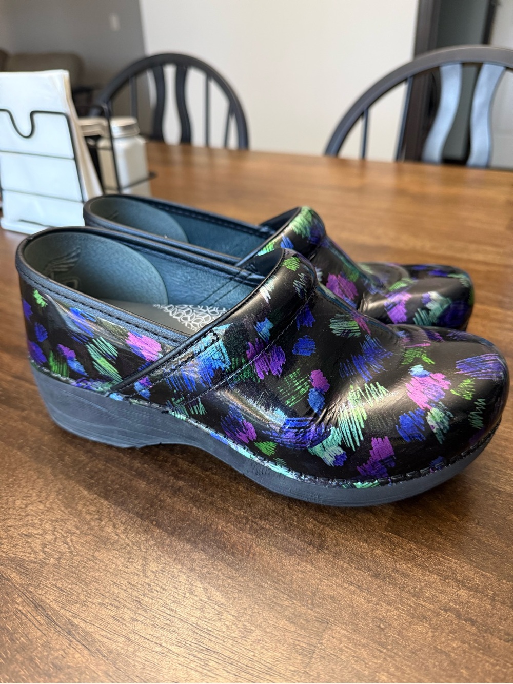 Dansko XP 2.0 Clogs